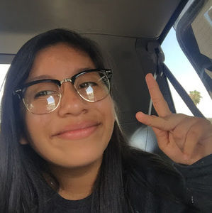 Meet your Posher, Valeria